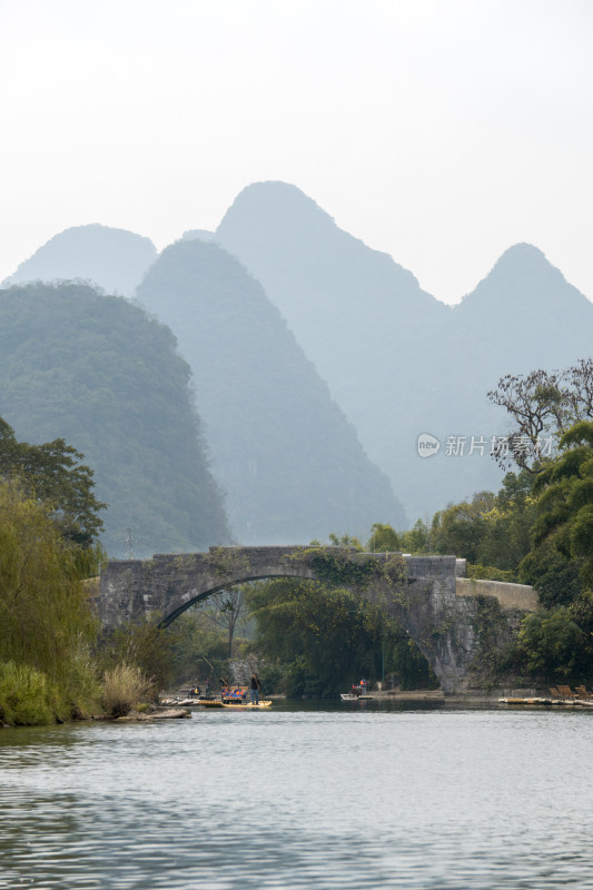 阳朔遇龙桥