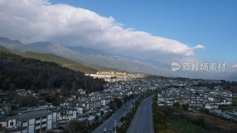 航拍大理苍山脚下凤阳邑