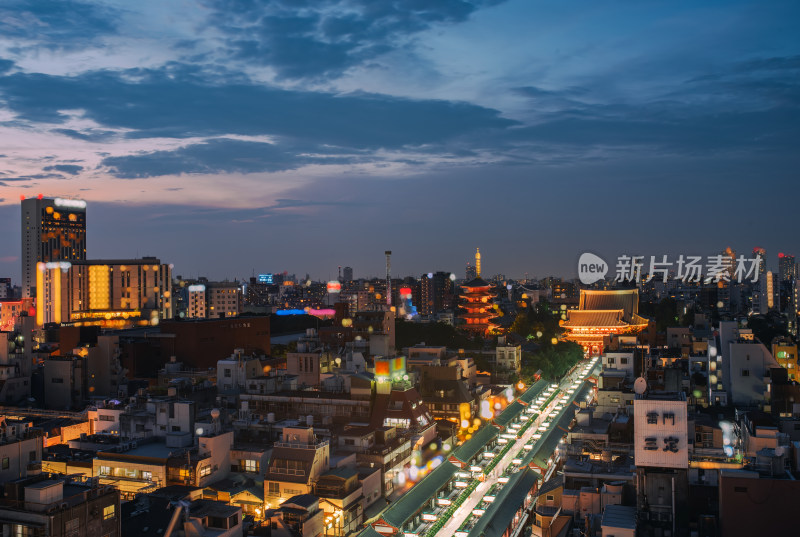 日本东京浅草寺五重塔雷门夜景风光