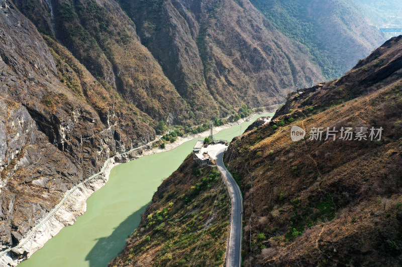 香格里拉上虎跳峡