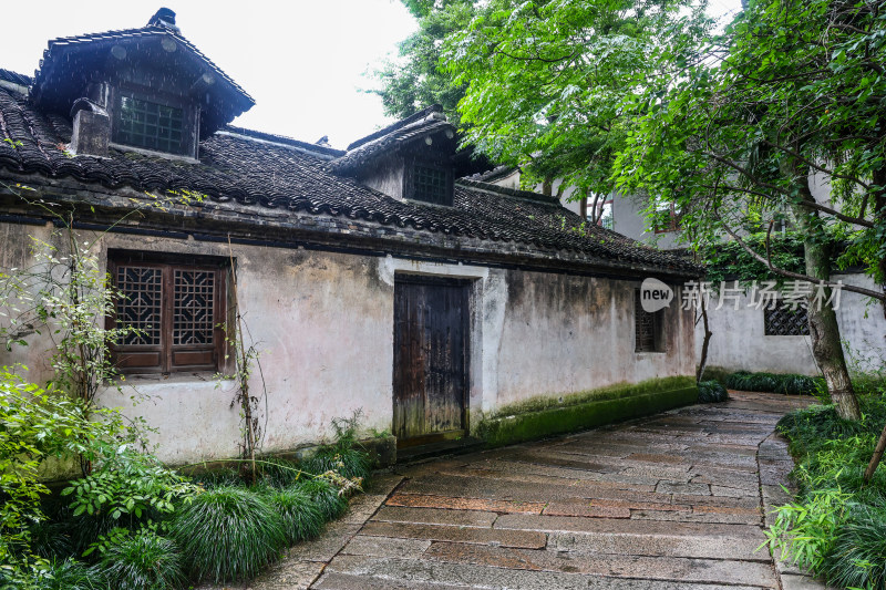 梅雨季的乌镇西栅美景