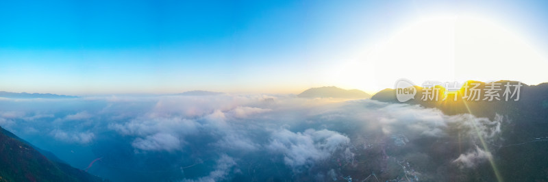 重庆巫山云海全景