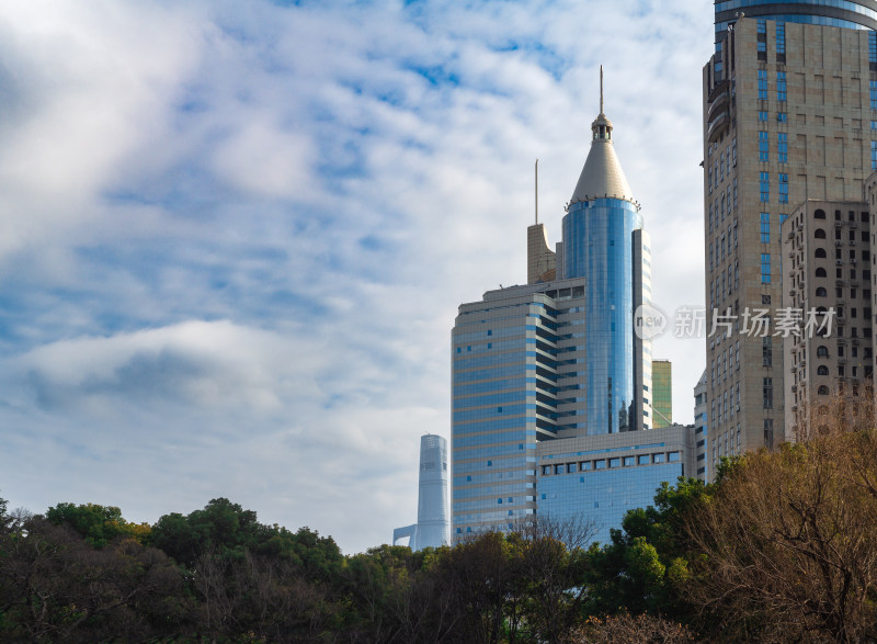 上海人民广场附近的金钟广场等建筑群