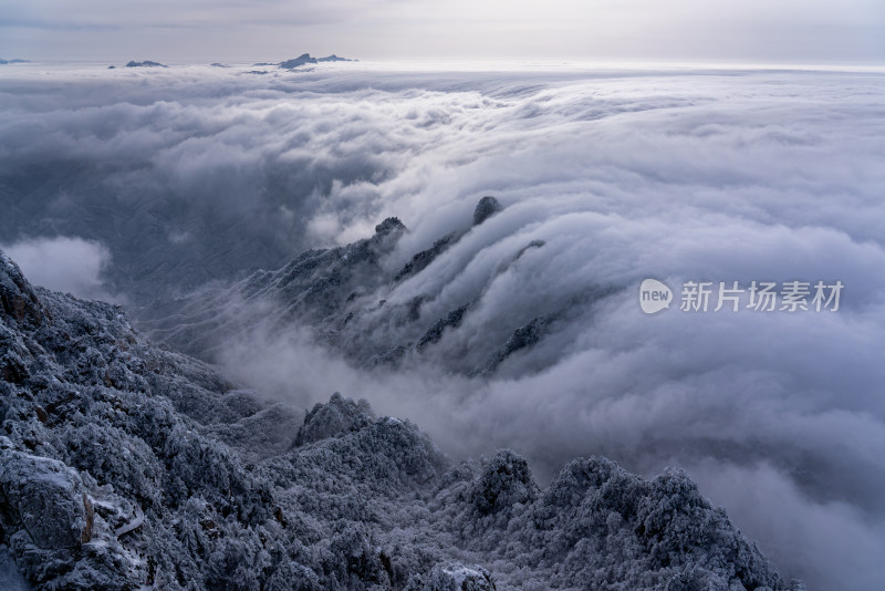 山川云海大雪日出大气航拍