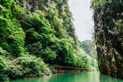 安顺格凸河