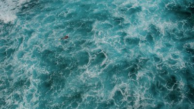 大海海浪波涛汹涌浪花巨浪