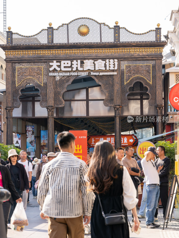 中秋节假期的中国新疆国际大巴扎