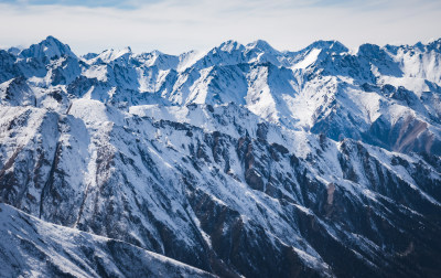 新疆天山山脉雪山山峰山脉