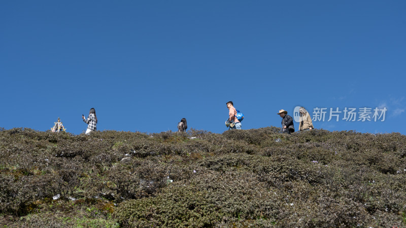 G318国道折多山路段的风景和自驾客