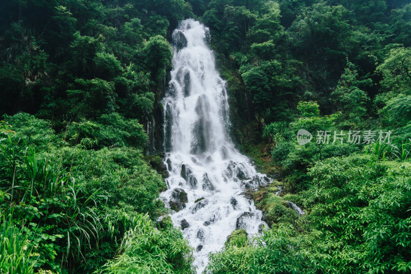 黔南荔波小七孔景区拉关瀑布