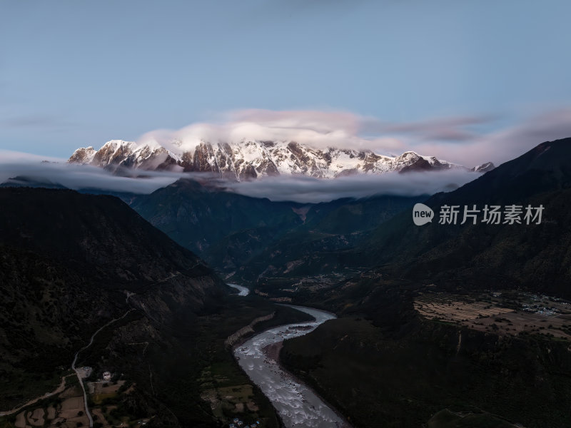 西藏林芝索松村南迦巴瓦峰雪山航拍