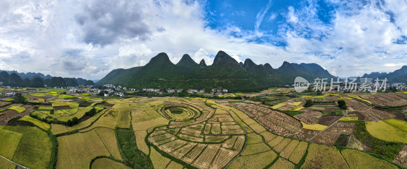 贵州黔西南万峰林八卦田风光