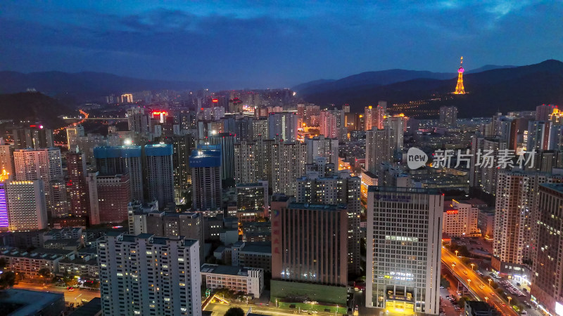 青海西宁蓝调时刻夜幕降临夜景航拍图