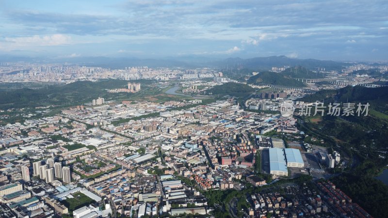 航拍广东省东莞市清溪镇城市风光