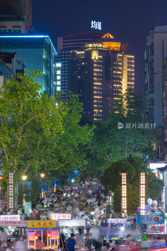 城市夜晚繁华夜市