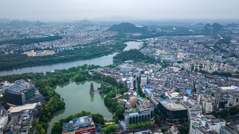 山水环绕的桂林城市风光全景鸟瞰