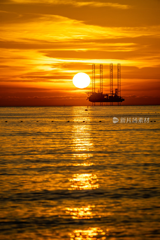 山东烟台蓬莱阁八仙过海景区海上日出景观