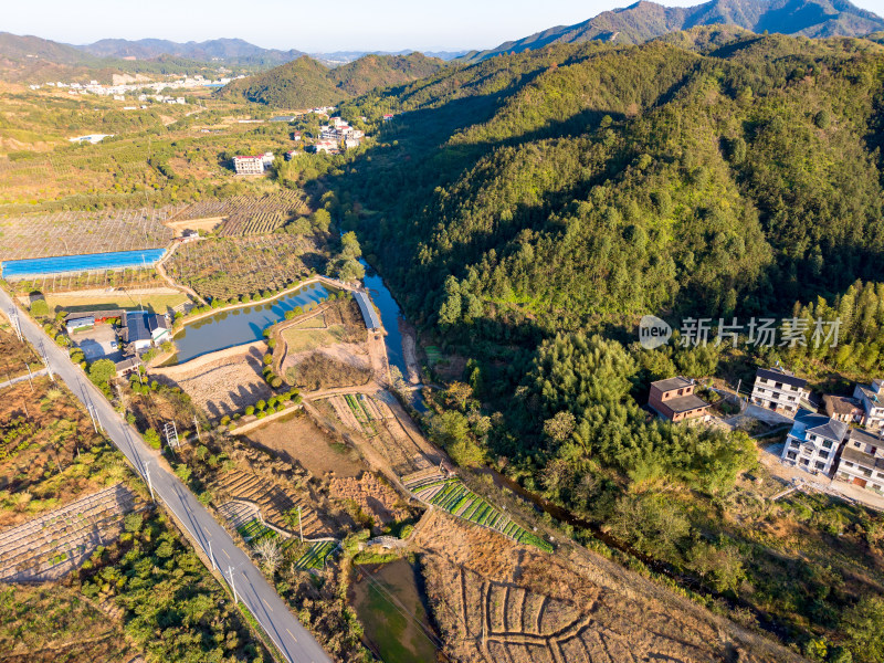 航拍大山乡村公路农田