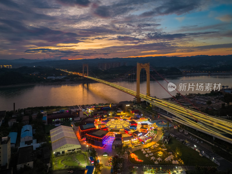 宜昌西坝夜市与至喜大桥夜景