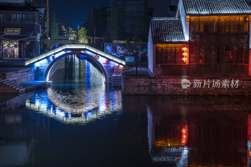 浙江湖州南浔古镇水乡百间楼夜景