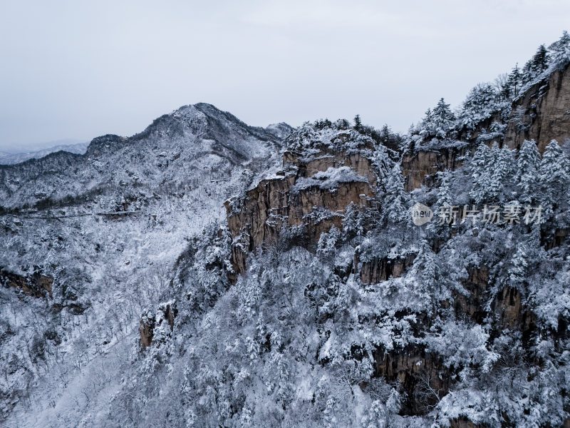 南阳老界岭冬季雪景风光