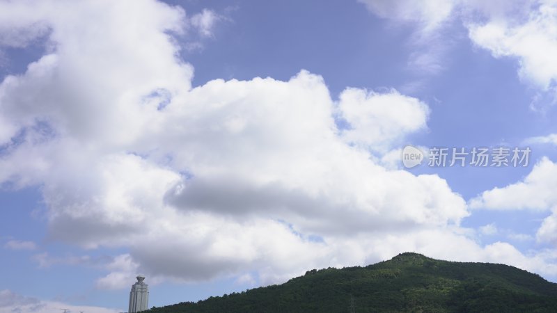 蓝天白云远山，秋天