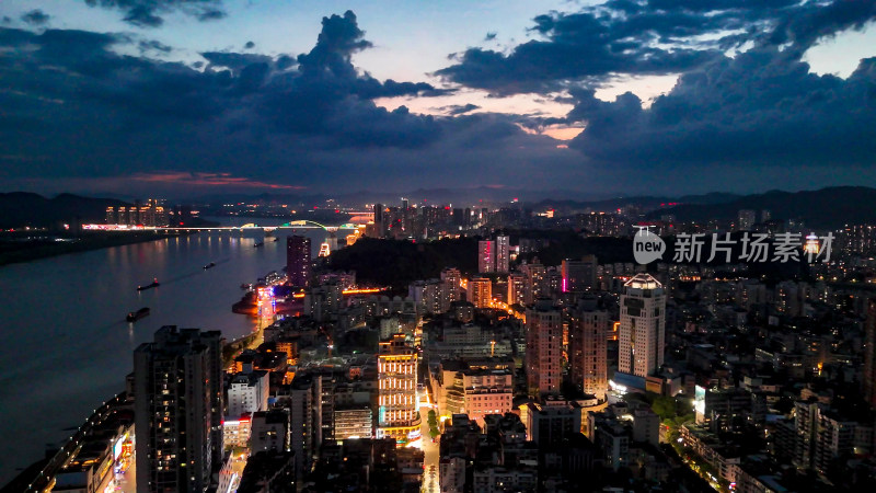 航拍广西梧州城市夜景灯光