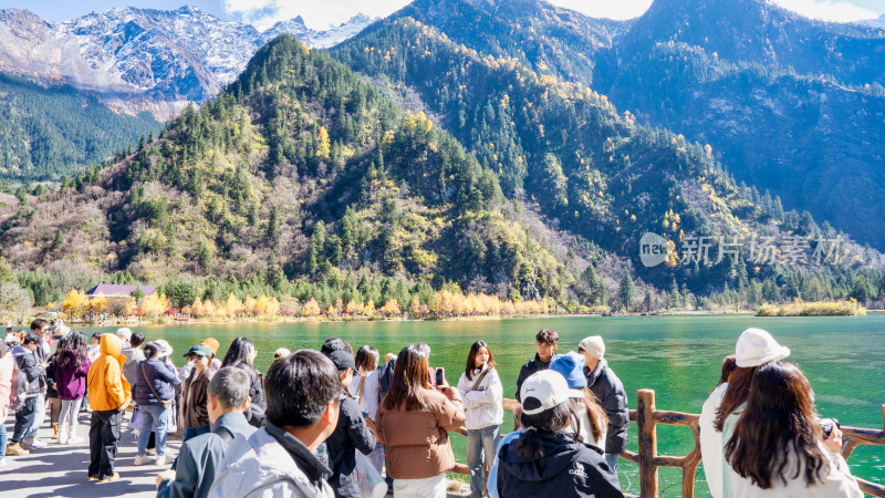 秋天的四川阿坝理县毕棚沟景区