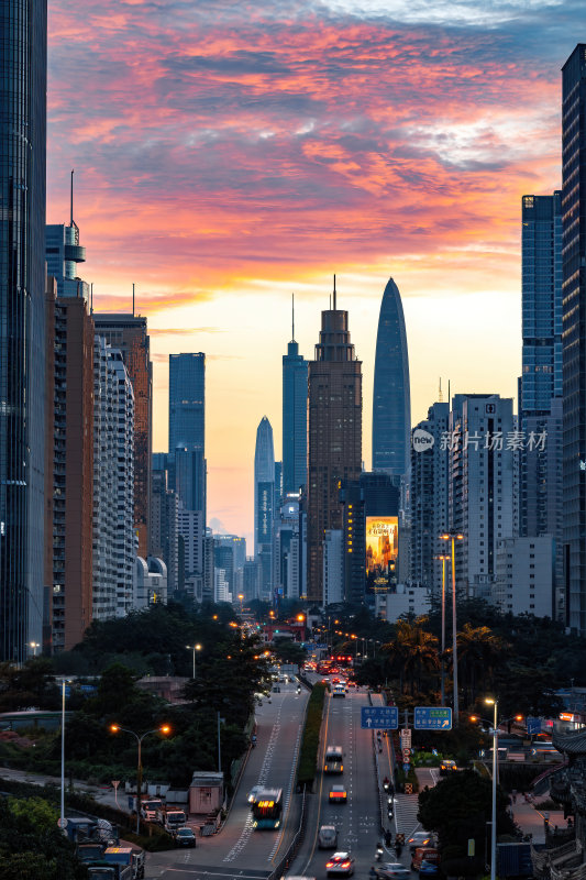 深圳罗湖CBD平安大厦华灯初上都市夜景