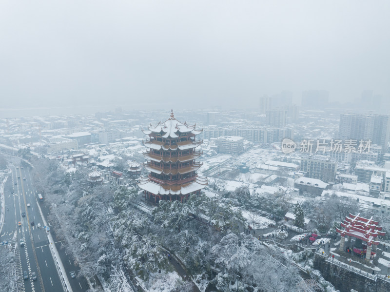 武汉黄鹤楼公园雪景风光