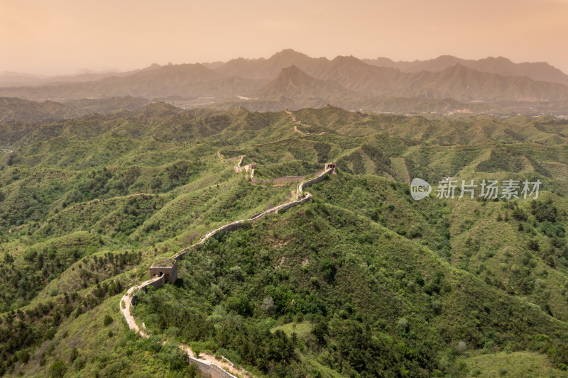 航拍北京蟠龙山长城