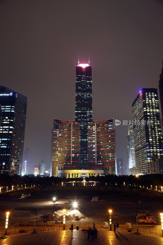 广州中信大厦夜景