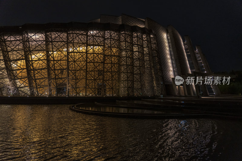 浙江嘉兴乌镇西栅大剧院夜景