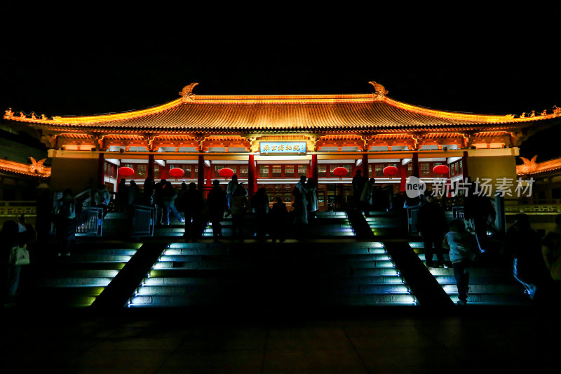 南京博物院建筑外观夜景