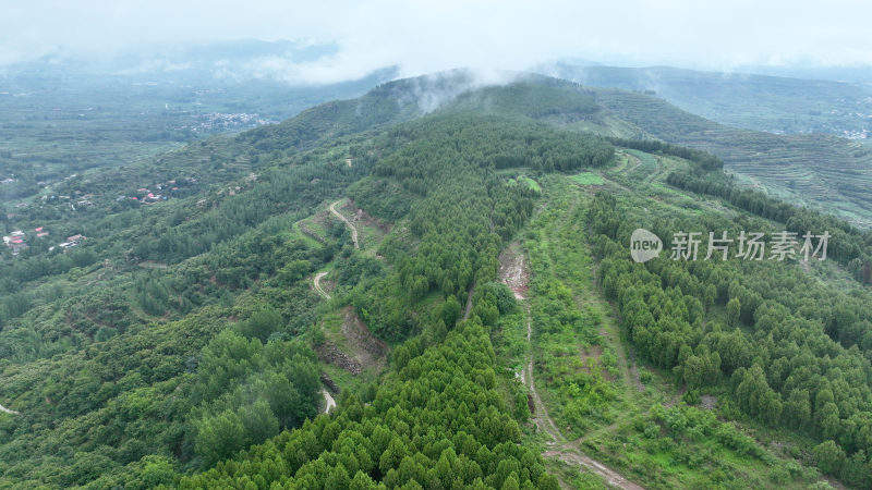 山东枣庄山亭区群峰拥翠山如画