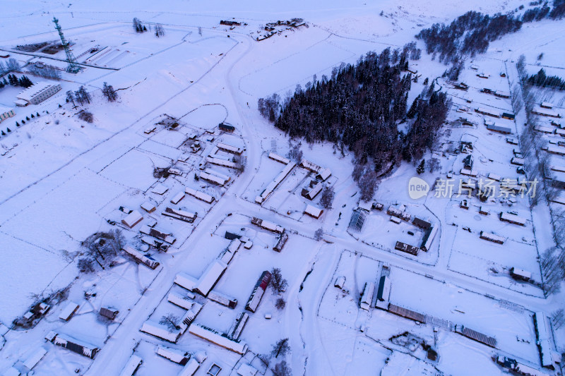 新疆阿勒泰白哈巴村冬季雪景