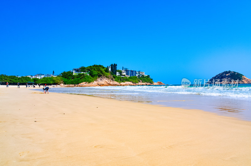 香港石澳旅游区滨海海景沙滩礁石海浪风景