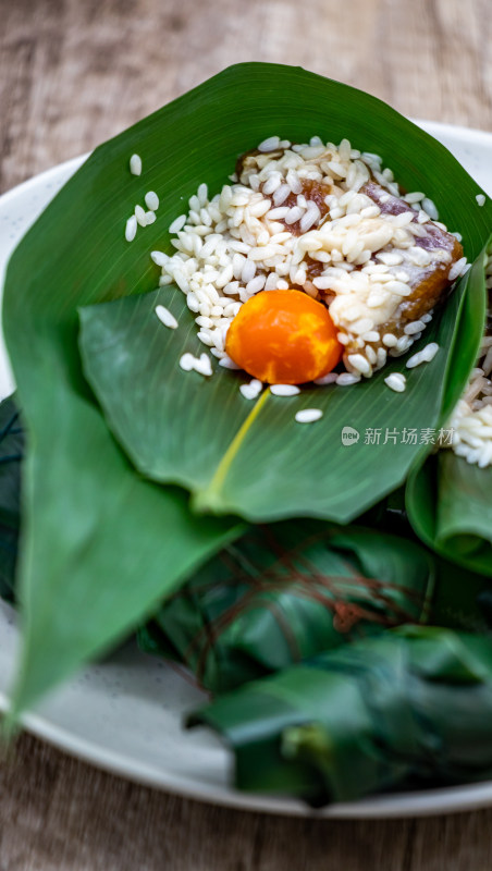 中国传统节日端午节包粽子美食