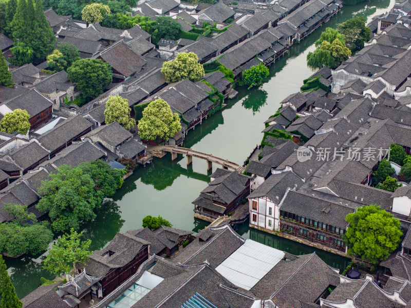 航拍江南水乡古镇乌镇全景