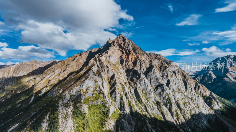 西藏高山