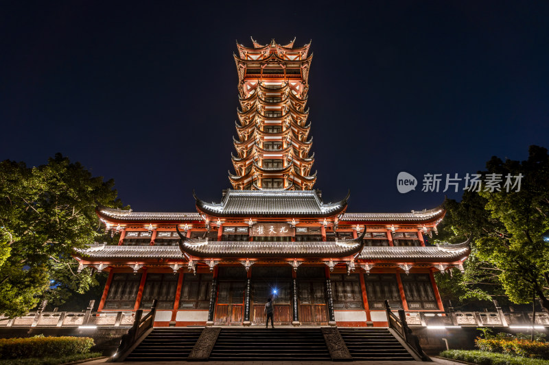 成都塔子山公园九天楼夜景风光