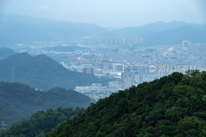 中山神湾丫髻山山顶风光