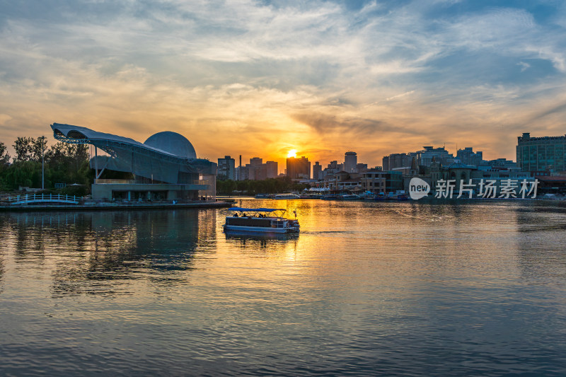 夕阳下的城市 北京朝阳公园