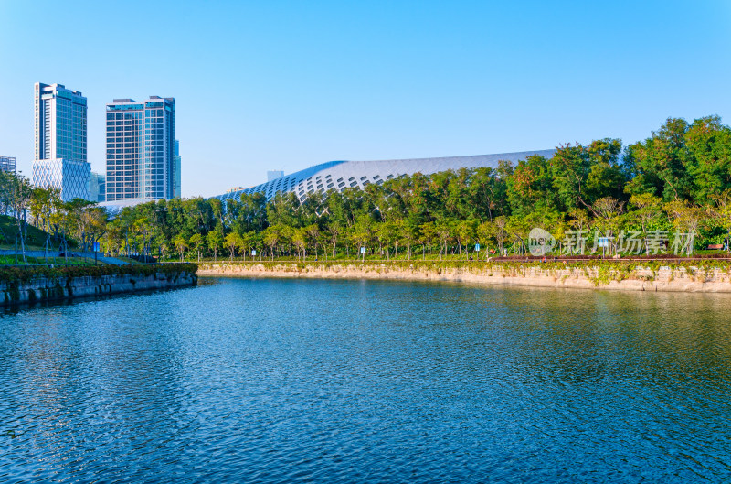 深圳人才公园海景与城市CBD摩天大楼建筑