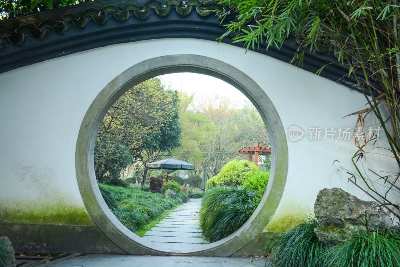 中国古典园林月洞门