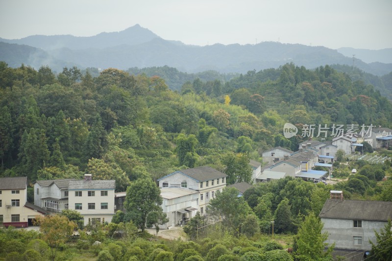 山村自然风光与民居景致