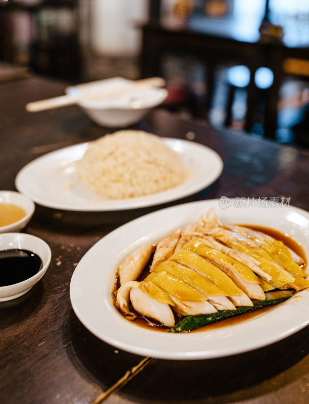 新加坡知名美食菜肴，海南鸡饭