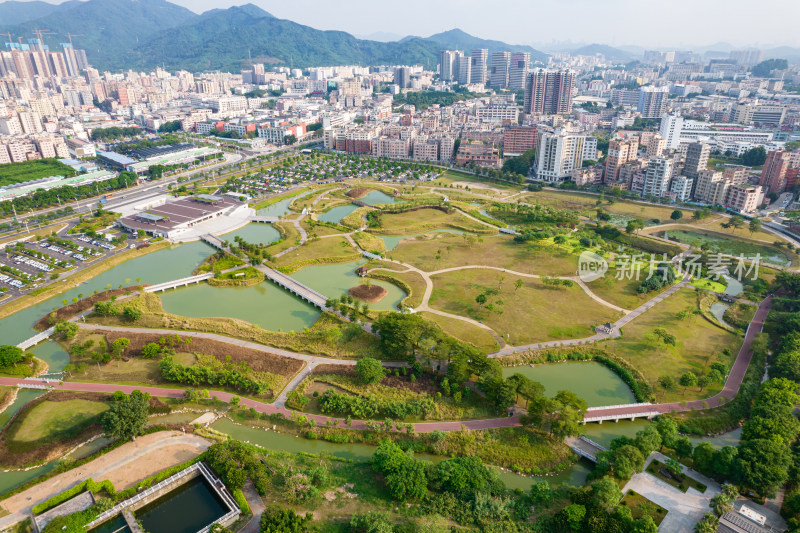 深圳宝安区石岩湿地公园俯瞰图