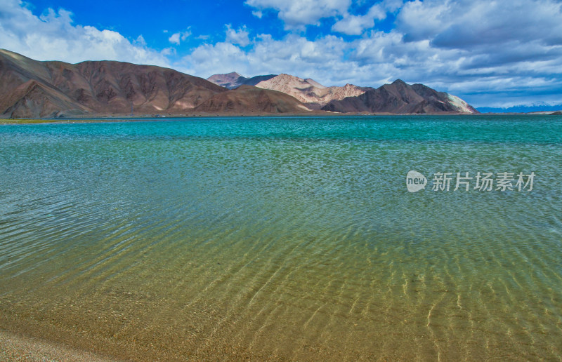 新疆克州喀拉库勒湖高山自然风光