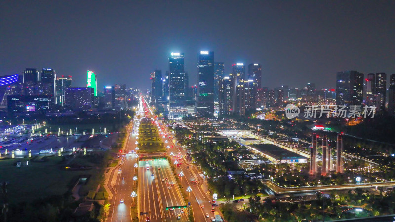 成都天府新城成都CBD天府大道夜景摄影图